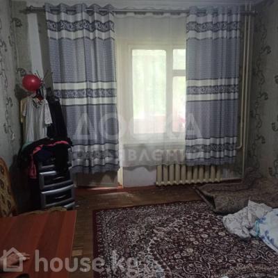 Продаю 1-комнатную квартиру, 34кв. м., этаж - 2/3, Кудайберген.