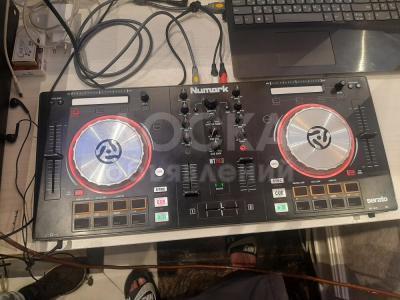 Продаю пульт для DJ NUMARK