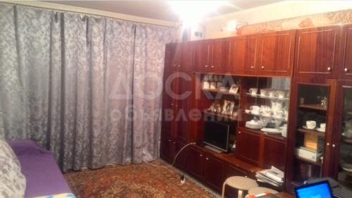 Продаю квартиру 1-ком., 46кв. м., этаж - 1/8, Kurchatova 33 / 31 .