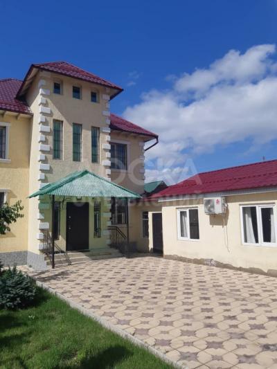 Продаю дом 6-ком., 250кв. м., этаж-2, 5-сот., стена кирпич, А-Бешик.