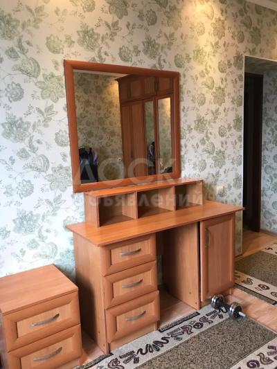 Продаю спальный гарнитур