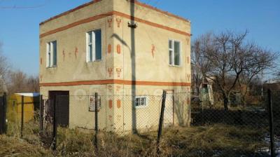 Продаю дачу 4-комнатную 100кв. м., этаж-2, 5-сот., стена кирпич, с. Байтик.