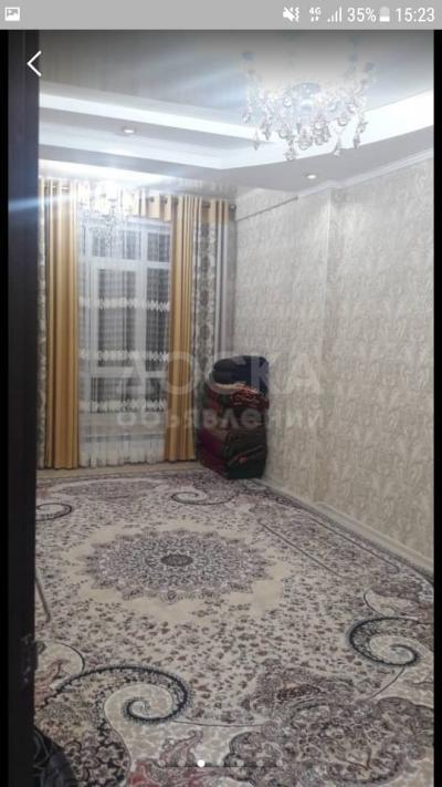 Продаю 2-комнатную квартиру, 68кв. м., этаж - 2/10, 12мкр.(" Самолет") .