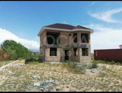 Продаю дом 5-ком. 6 сотых участоккв. м., этаж-2, 6-сот., стена кирпич, Иссык-Куль Чолпон-Ата.