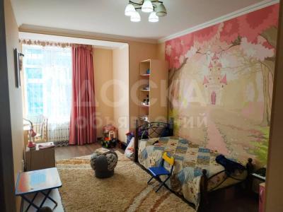 Срочно! Продам! Элитка! Центр! 4к кв, 120м, 3/10, ремонт. 101 000$