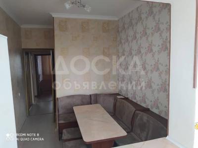 Продаю 3-комнатную квартиру, 61кв. м., этаж - 8/9, Боконбаева/Ибраимова.