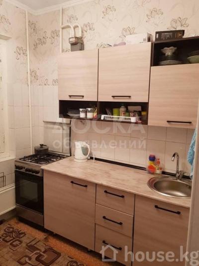 Продаю 3-комнатную квартиру, 67кв. м., этаж - 4/9, 12 мкр.