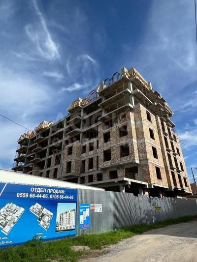 Продаю 3-комнатную квартиру, 108кв. м., этаж - 3/8, с. Кок-Жар ул. Арашан 99.