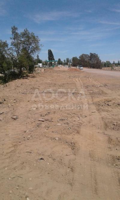 Продаю участок под строительство, 11 соток Бостери вдоль дороги .