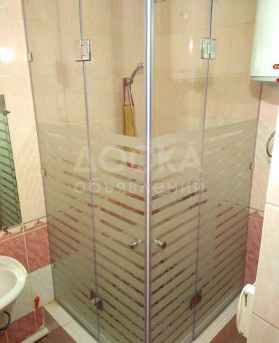 Душевые кабины и перегородки из каленого стекла на заказ по оптимальной цене – от 100$ за 1 кв.м