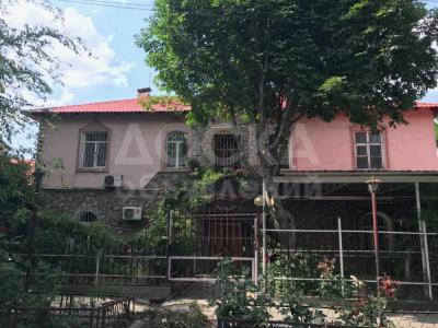 Продаю помещение свободного назначения 712кв. м., пр. Ленина 305А (бывшее кафе/магазин/кондитерская «Славянка»).