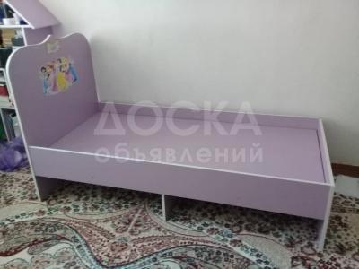 СРОЧНО !!! Продаю детскую кровать !!!!

в идеальном состоянии