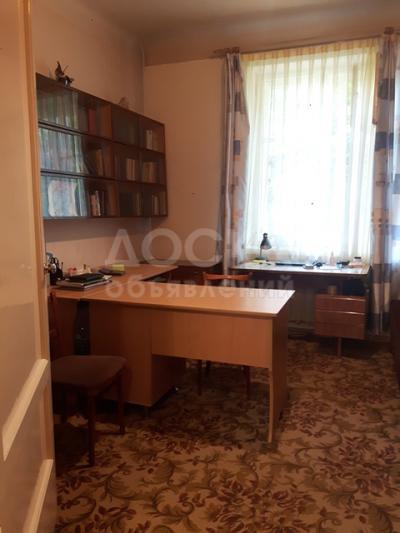 Продаю 3-комнатную квартиру, 68кв. м., этаж - 1/3, Табышалиева/Киевская.