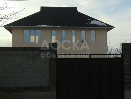 Продаю дом, 4-ком., 130кв. м., этаж-2, 1-сот., стена кирпич, г. Кант, р-он Абдыш-Ата,