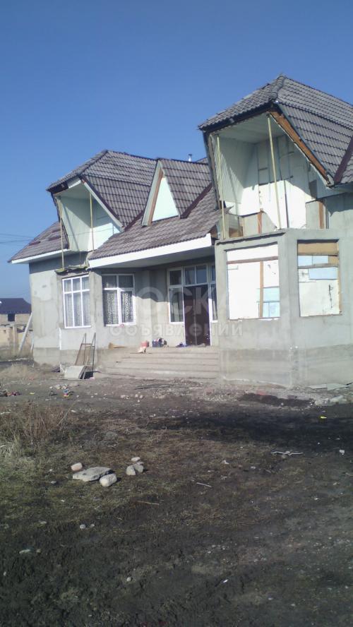 Продаю дом, 13-ком., 300кв. м., этаж-2, 6-сот., стена другое, бишкек лебединовка.новостройка бай-суу,