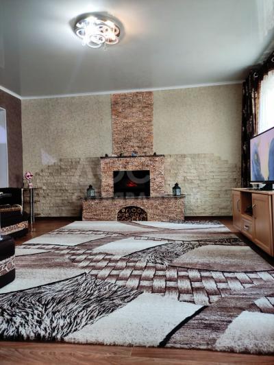 Продаю дом 4-ком. 90кв. м., этаж-1, 5.5-сот., стена кирпич, с. Пригородное.