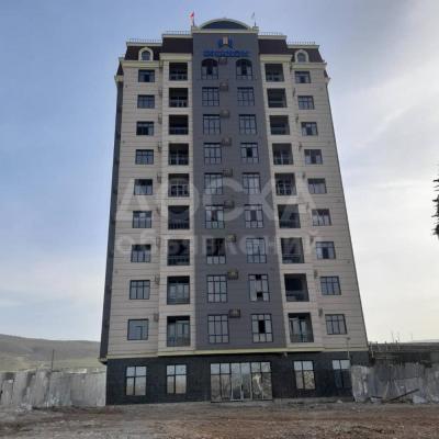 Продаю 1-комнатную квартиру, 52кв. м., этаж - 6/10, мкр,Асанбай ( Магистраль / С.Батора ) .