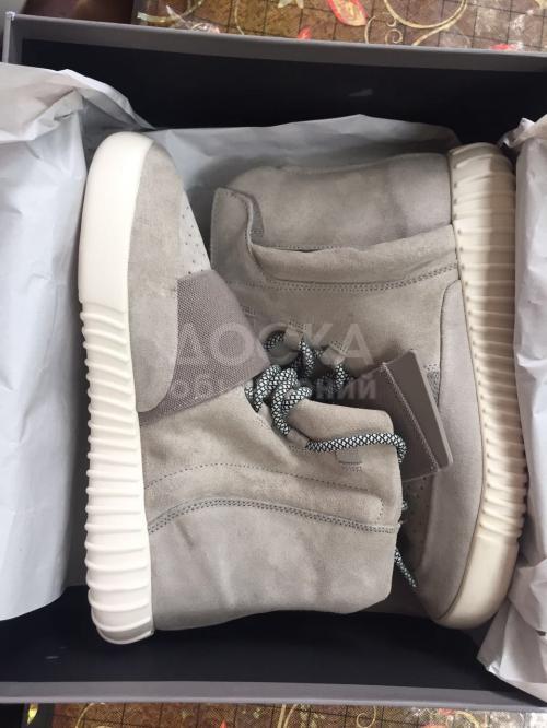 Кроссовки Kanye West