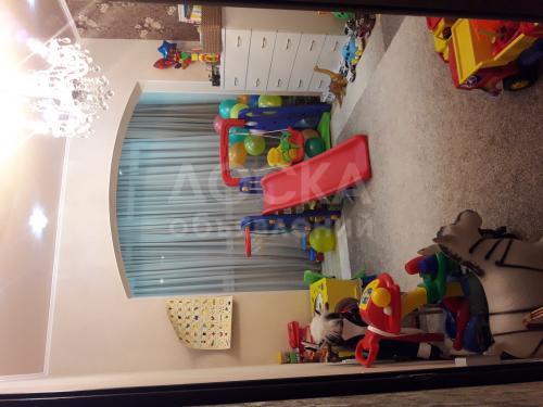 Продаю квартиру 3-ком., 118кв. м., этаж - 2/9, Айтматова 3/1.пересекает салиева.