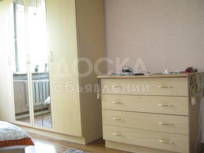 Продаю мебель. Спальный гарнитур, мягкий уголок, кухню и д.р.