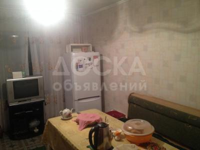 Продаю дом 4-ком., 72кв/мкв. м., этаж-1, 6-сот., стена саман, ж/м кок жар ул. Арстанбап.