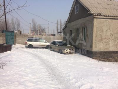 Продаю дом 5-ком., 52кв. м., этаж-1, 8-сот., стена кирпич, Абаканская/Денсяопина.