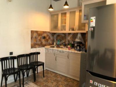 Продаю 2-комнатную квартиру, 47кв. м., этаж - 4/8, Бишкек.