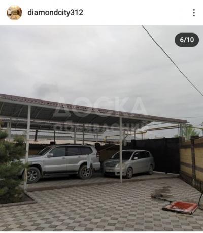 Продаю дом 5-ком. 220кв. м., этаж-2, 4-сот., стена кирпич, Арчабешик Чортекова.