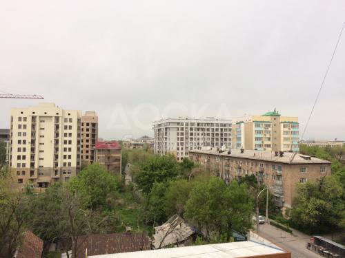 Продаю квартиру 3-ком., 107кв. м., этаж - 6/10, ул. Киевская 192, пер.Турусбекова.