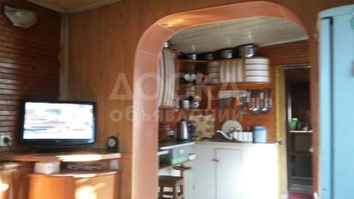 Продаю дом 4-ком., 100кв. м., этаж-1, 10-сот., стена кирпич, Маевка.