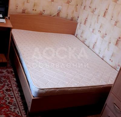2-х спальная кровать б/у 2500 сом