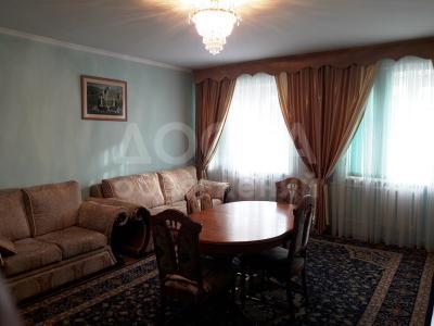 Продаю квартиру 4-ком., 98кв. м., этаж - 4/4, Сухомлинова/Проспект Мира.