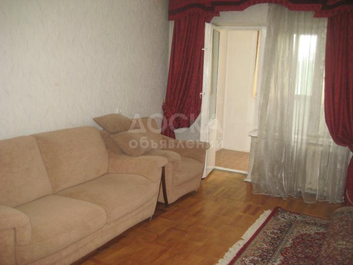 Продаю квартиру 3-ком., 94кв. м., этаж - 3/5, ул. Исанова 143 район Филармонии,