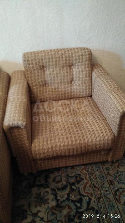 Продаю набор мягкой мебели