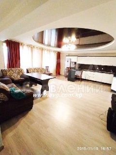 Продаю 4-комнатную квартиру, 122кв. м., этаж - 7/10, советская/токтогула.