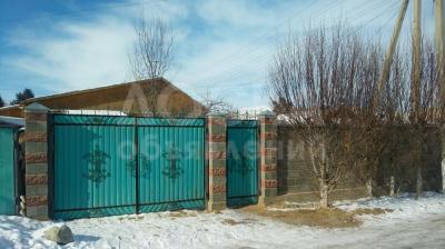 Продаю дом 5-ком. 90кв. м., этаж-1, 4-сот., стена другое, центр, ул. Ш.Мамбетова 7/9 .