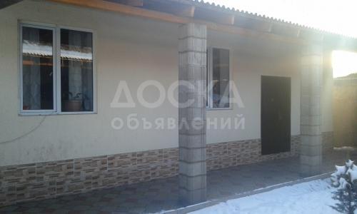 Продаю с подселением96кв. м., этаж-1, 6-сот., стена кирпич, Р.Аламед.рынок Кантемировская 109,