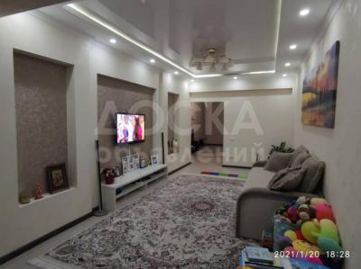 Продаю 2-комнатную квартиру, 78кв. м., этаж - 7/10, 5микрорайон.