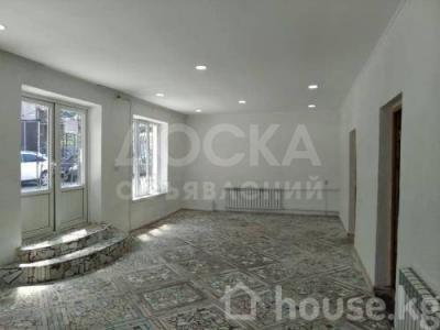 Продаю помещение свободного назначения 200кв. м., Рядом рынок Чынар.