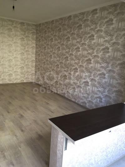 Продаю 1-комнатную квартиру, 55кв. м., этаж - 1/9, Средний Джал.