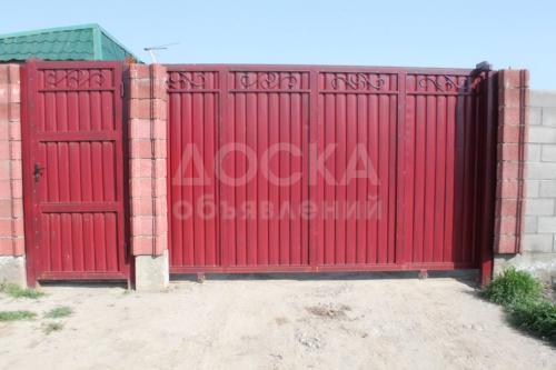 Продаю дом 2-ком., 40кв. м., этаж-1, 5 соток-сот., стена саман, Ак-Ордо центр ближе асфальтной дороги.