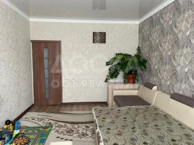 Продаю 2-комнатную квартиру, 54.2кв. м., этаж - 9/9, 5 мкр 68 кв 105.