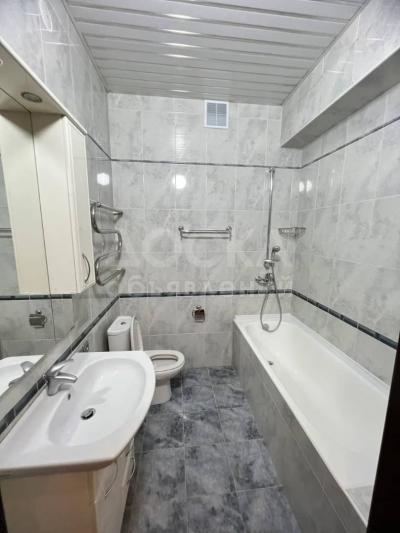 Продаю 3-комнатную квартиру, 142кв. м., этаж - 4/6, парк ата тюрк.