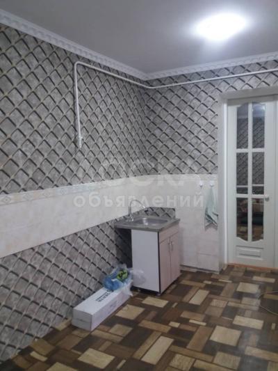 Продаю дом 5-ком. 100кв. м., этаж-1, 8-сот., стена кирпич,  с. Ленинское.