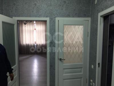 Продаю квартиру 1-ком., 50кв. м., этаж - 2/10, 7-микрорайон.