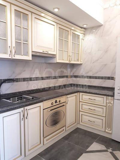 Продаю квартиру 2-ком., 64кв. м., этаж - 10/10, ул. Ибраимова 115/1 (сзади Дордой Плазы).