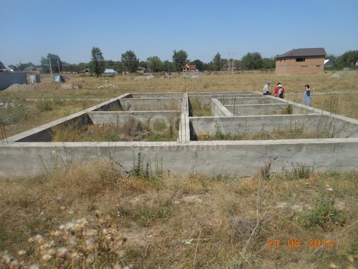 Продаю участок с фундаментом