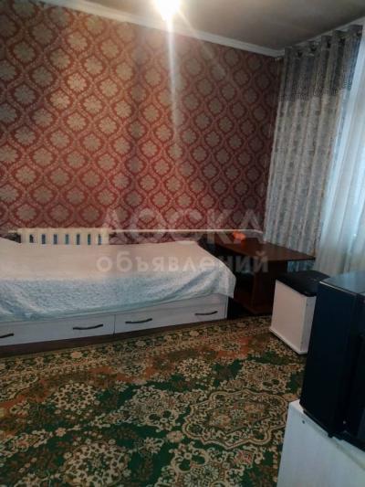 Продаю дом 8-ком. 100кв. м., этаж-1, 4-сот., стена кирпич, Жибек жолу/Табышалиава.