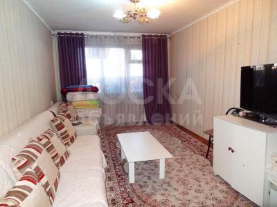 Продаю 2-комнатную квартиру, 44кв. м., этаж - 1/5, М.Гвардия/Бокомбаева (рядом со школой №8).