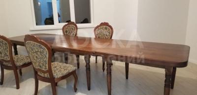 Продаю стол и стулья. Карагач ручной работы